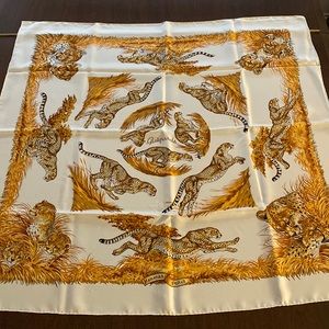 Hermes Guépards White Gold Cheetah Silk Scarf 90x90